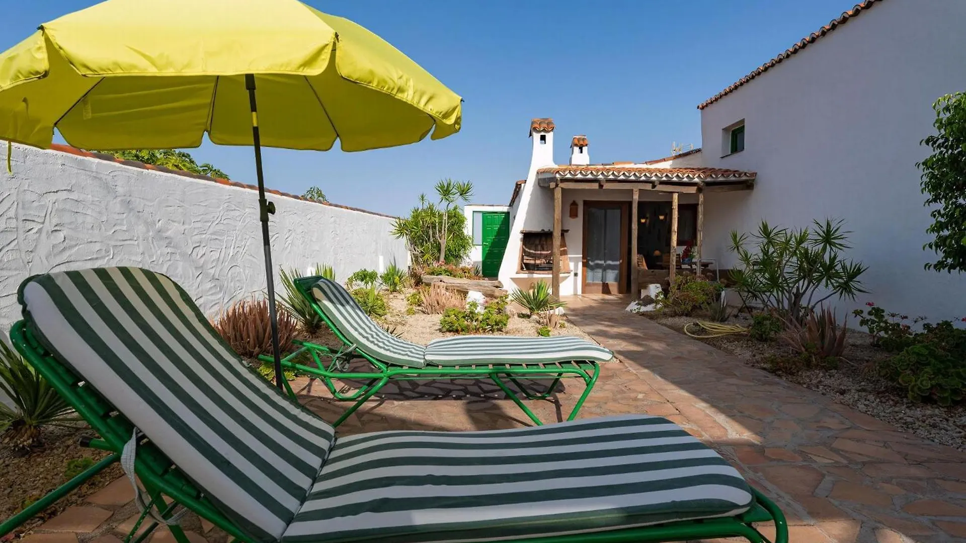 Geraeumiges Ferienhaus Casa Verde Fuer Zwei Personen location