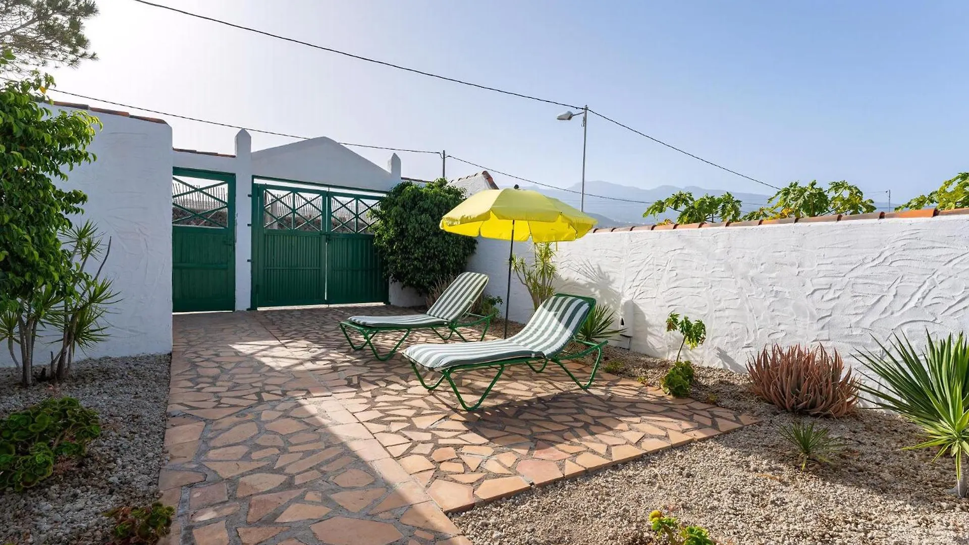 Holiday home Geraeumiges Ferienhaus Casa Verde Fuer Zwei Personen Charco del Pino